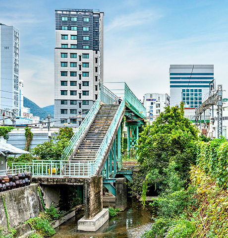 친구의 거리(구름다리)