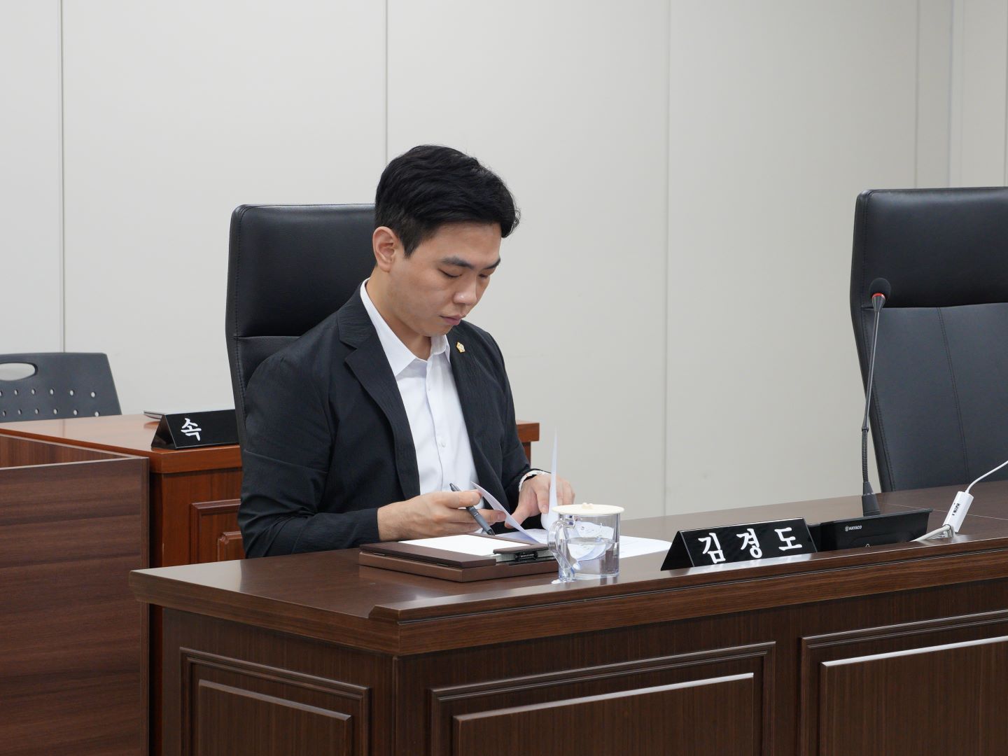 제338회 임시회 폐회중 제2차 운영총무위원회 개최 5번째 이미지