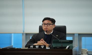 제334회 정례회 2차 운영총무위원회 사진