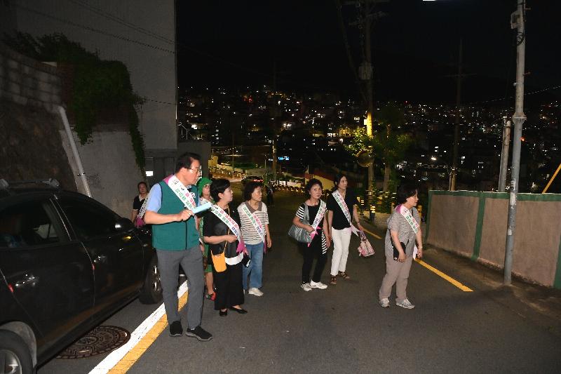 현장에서 함께하는 동구청장의 파일 이미지